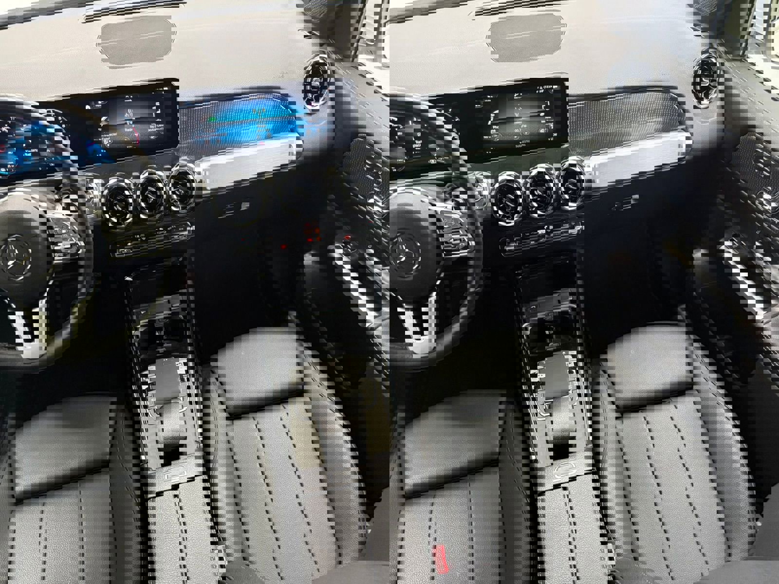 Used 2020 Mercedes-Benz GLB 250 image 34