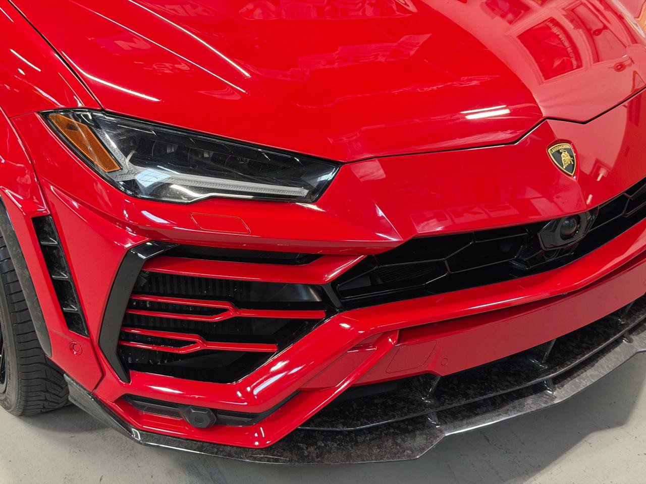 Used 2019 Lamborghini Urus AWD/4WD image 12