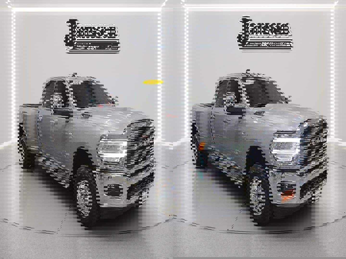 Used 2024 RAM 3500 Laramie image 5