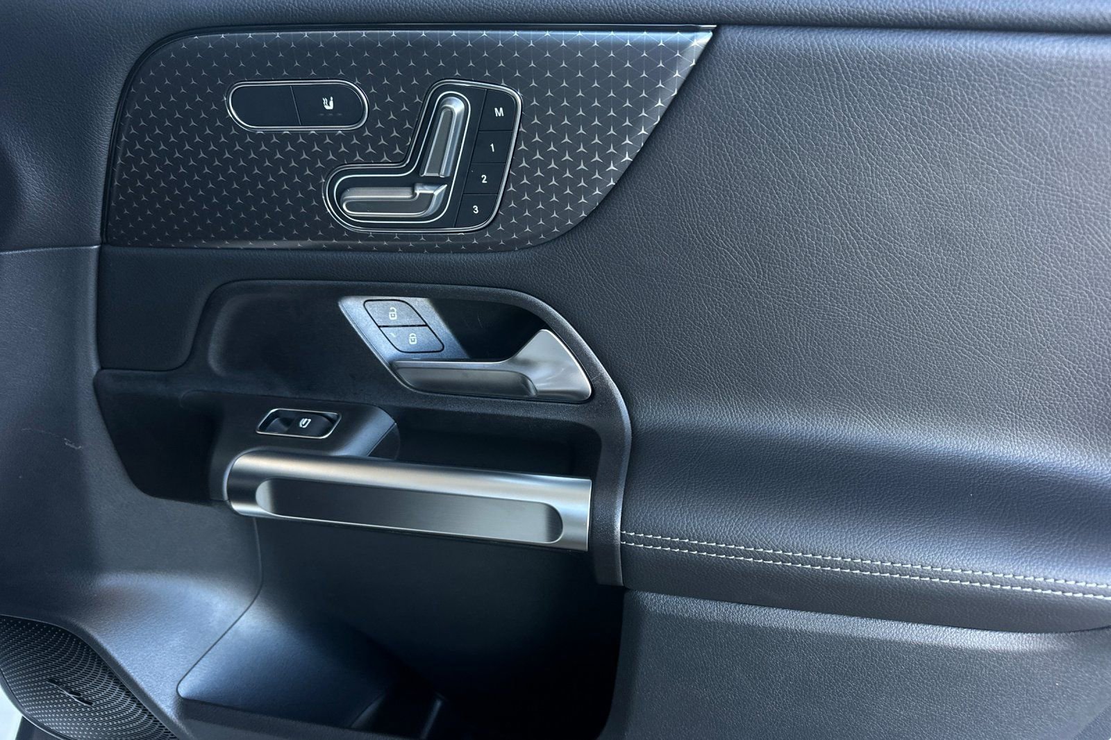 Certified 2026 Mercedes-Benz GLB 250 image 33