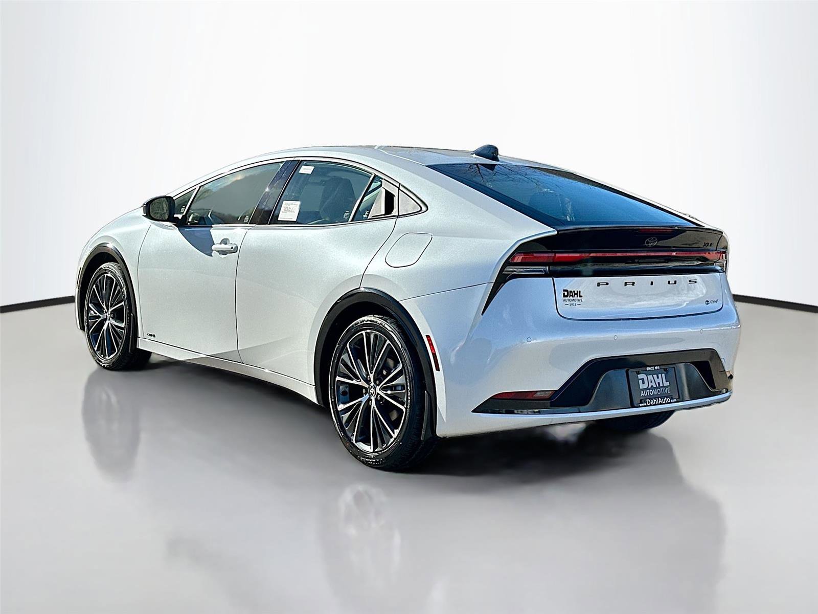 New 2026 Toyota Prius XLE image 5