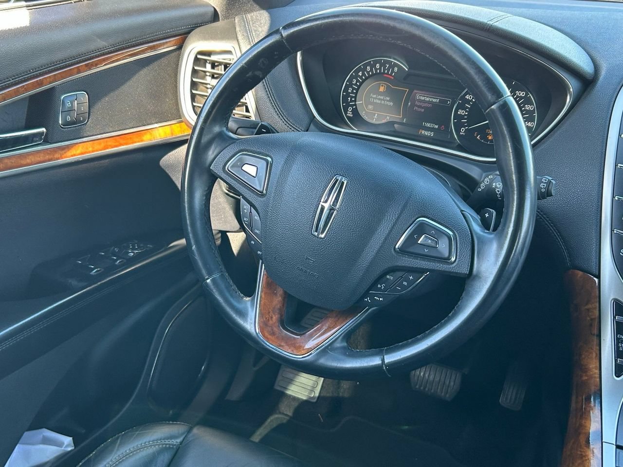 Used 2016 Lincoln MKX Select w/ Select Plus Package FWD image 16