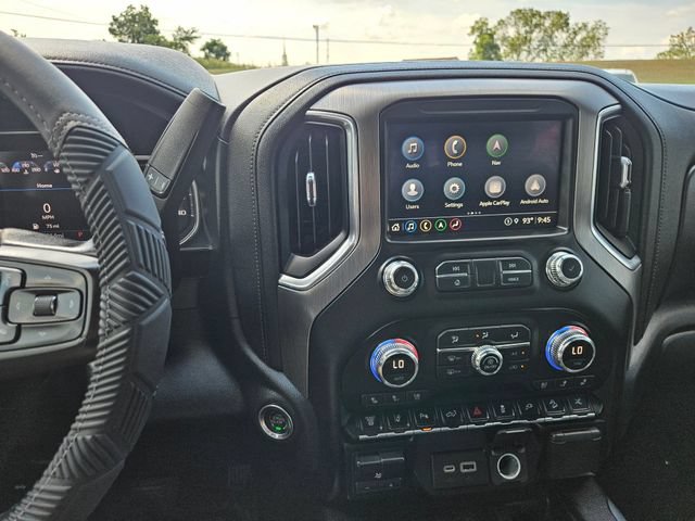 Used 2021 GMC Sierra 3500 Denali w/ Denali Black Diamond Edition AWD/4WD image 17