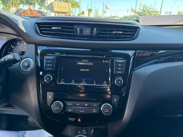 Certified 2022 Nissan Rogue Sport SV image 19