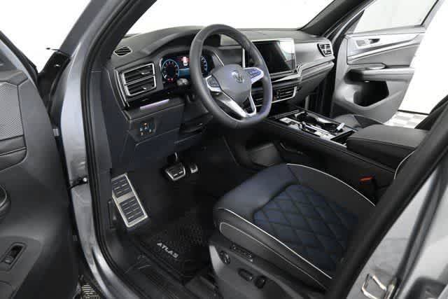 New 2026 Volkswagen Atlas Cross Sport SEL Premium R-Line AWD/4WD image 28