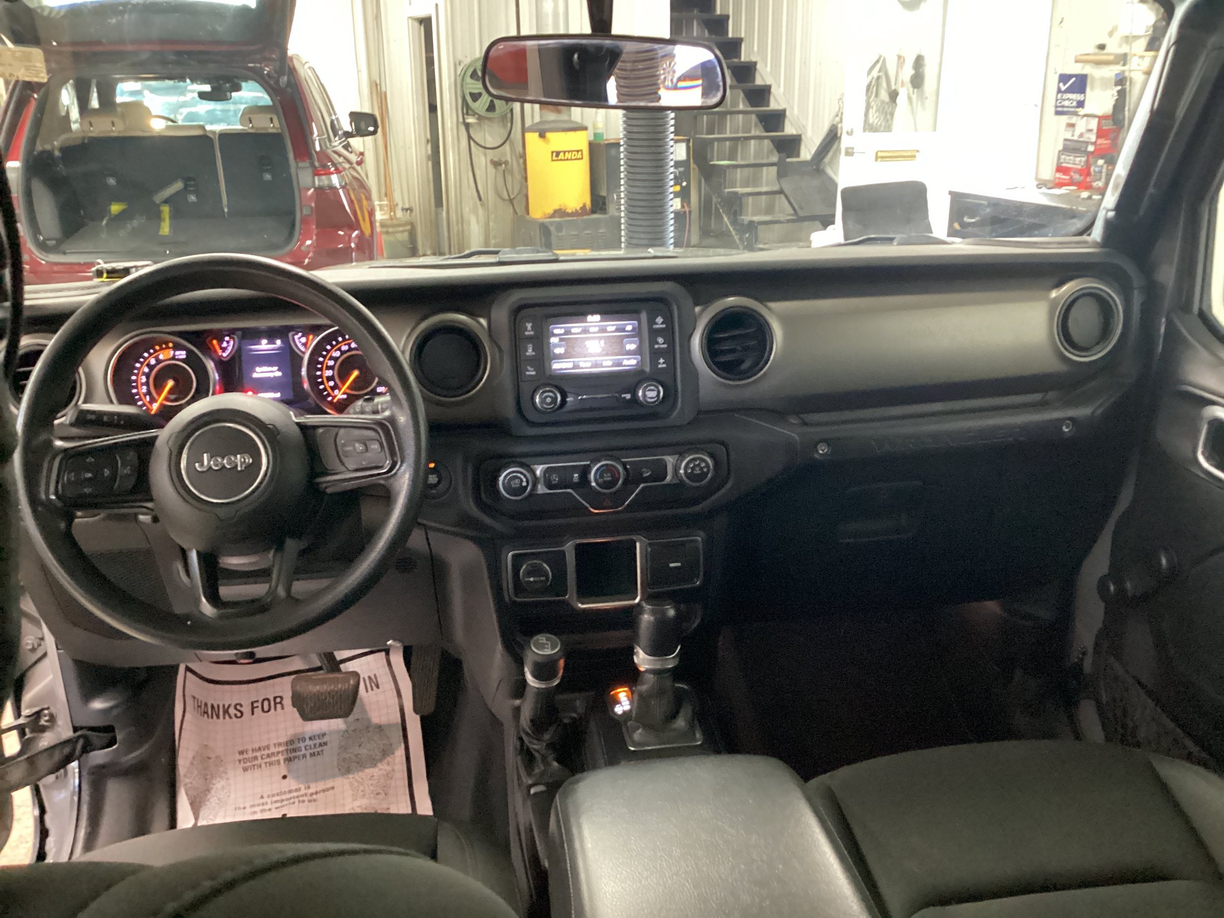 Used 2018 Jeep Wrangler Unlimited Sport AWD/4WD image 14