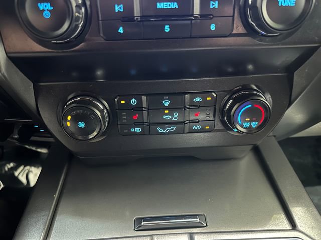 Used 2020 Ford F150 XLT w/ Equipment Group 302A Luxury AWD/4WD image 11
