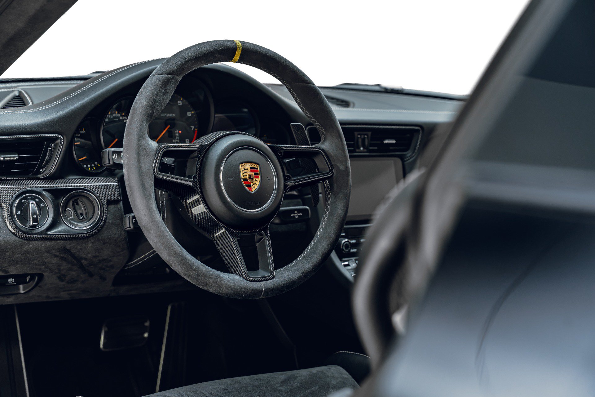 Used 2018 Porsche 911 GT2 RS RWD image 40