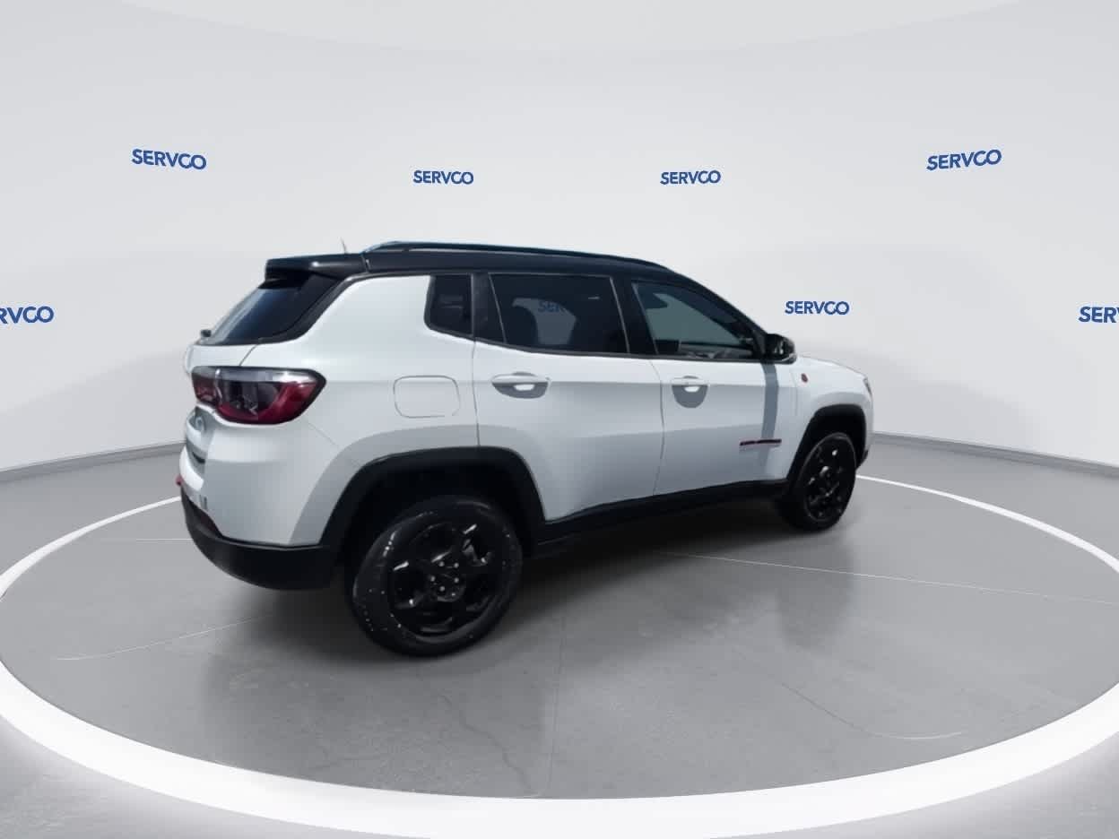 Used 2024 Jeep Compass Trailhawk AWD/4WD image 8
