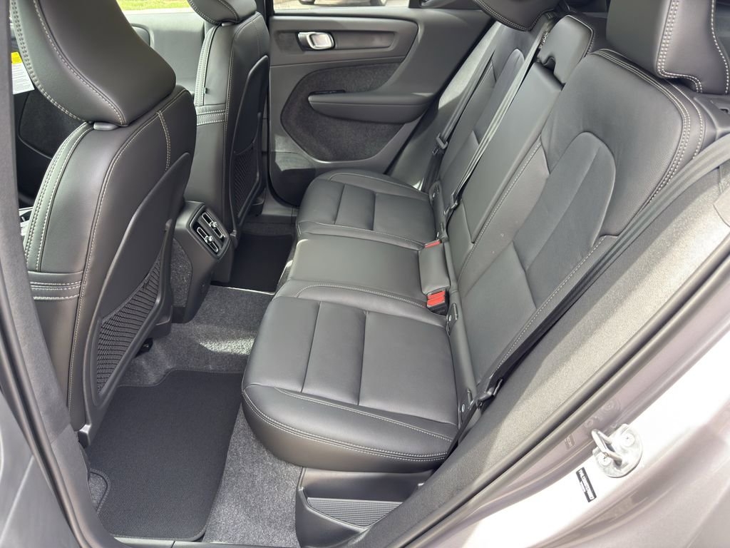 New 2026 Volvo XC40 B5 Core w/ Climate Package image 11