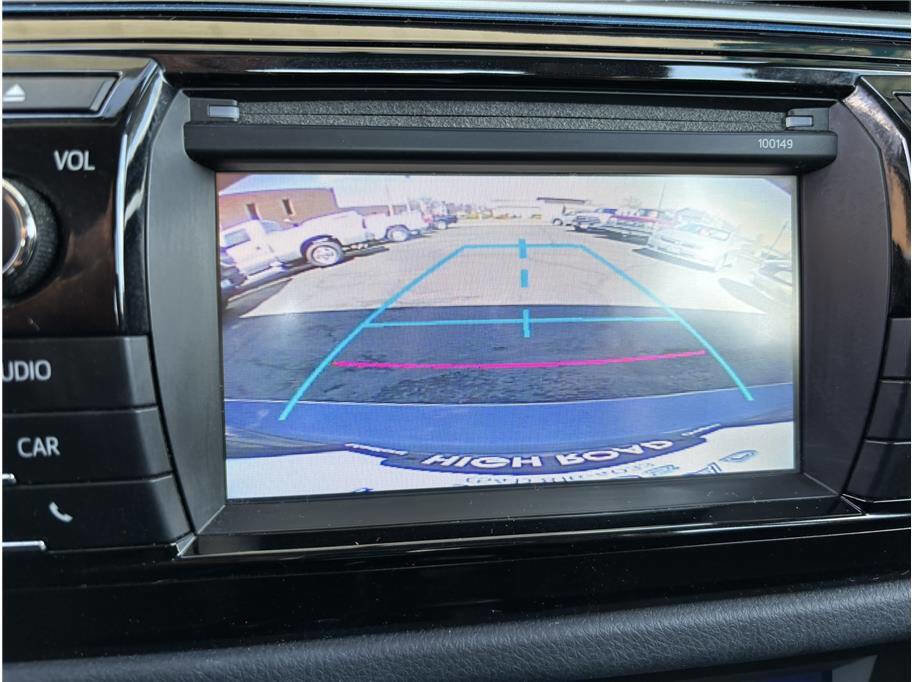 Used 2015 Toyota Corolla S image 11