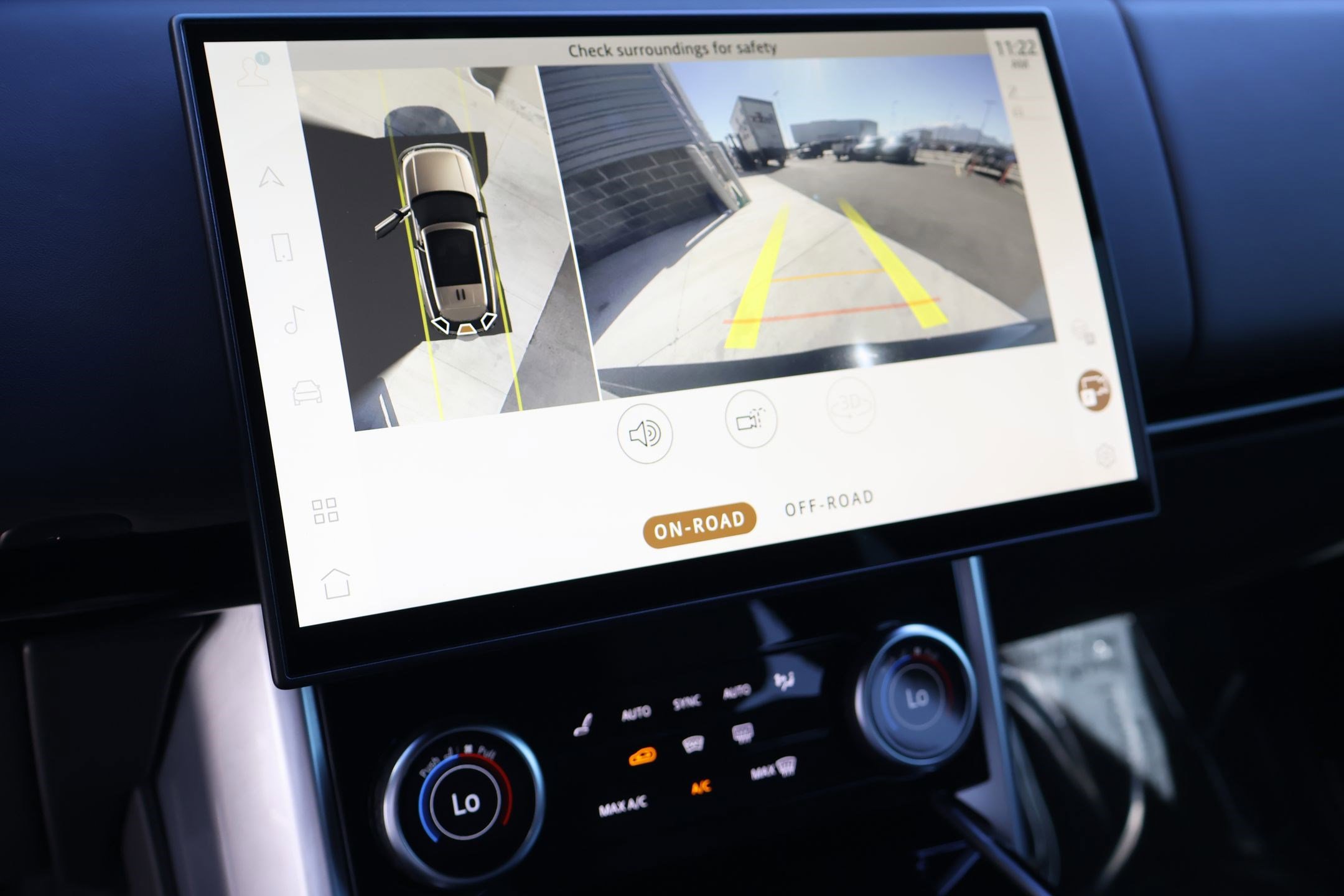 Certified 2023 Land Rover Range Rover SE image 20