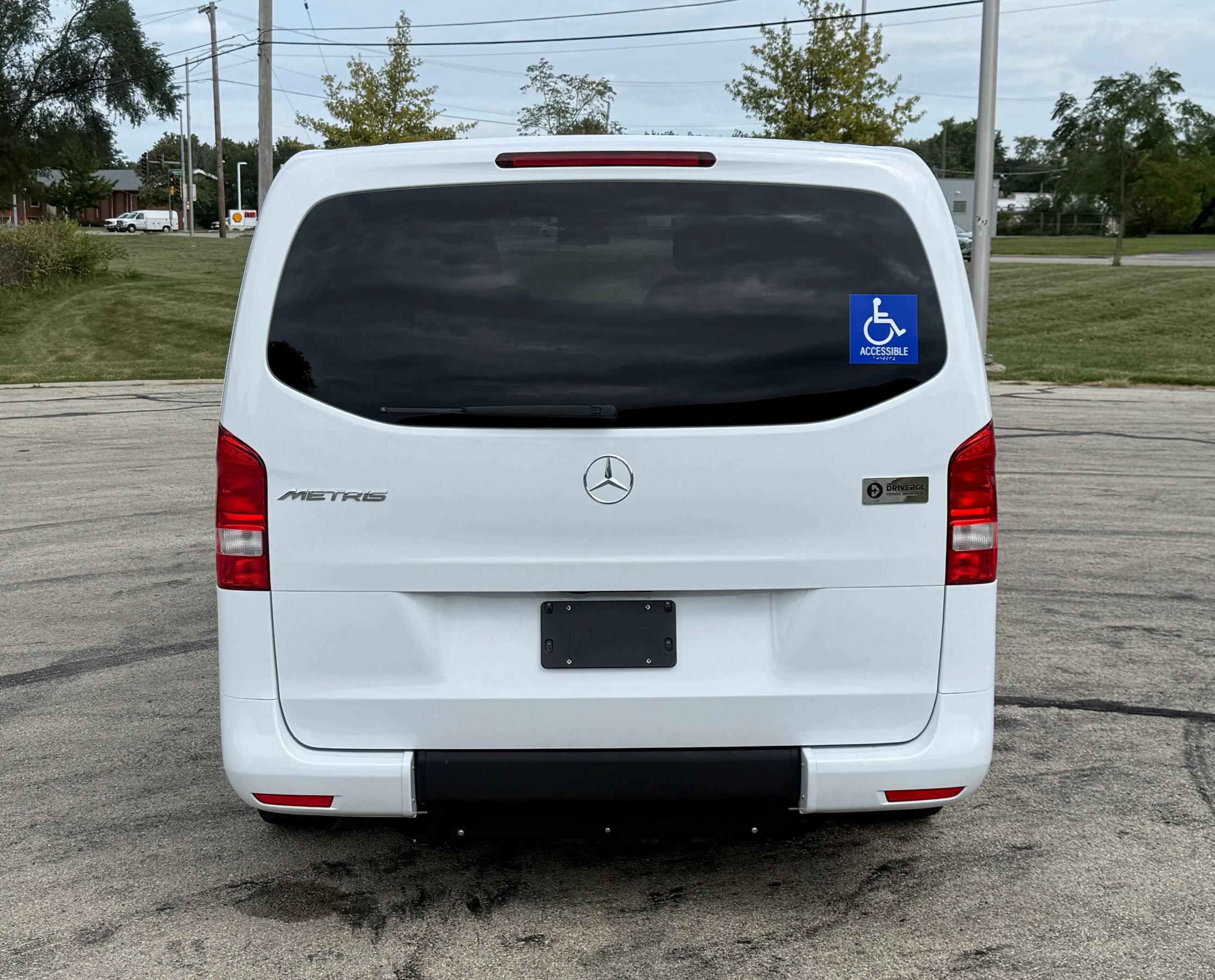Used 2019 Mercedes-Benz Metris Passenger image 6