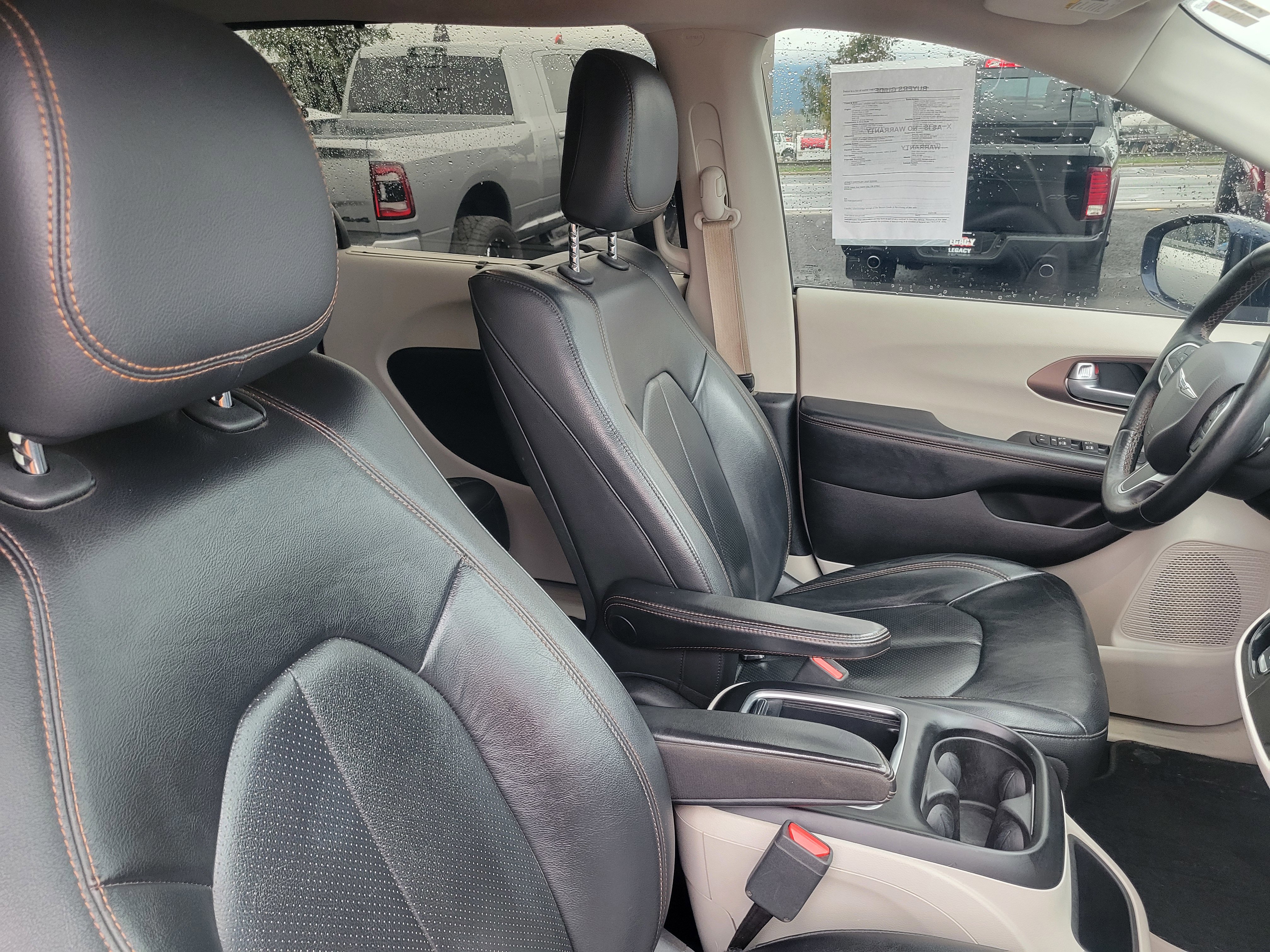 Used 2017 Chrysler Pacifica Touring-L Plus image 19