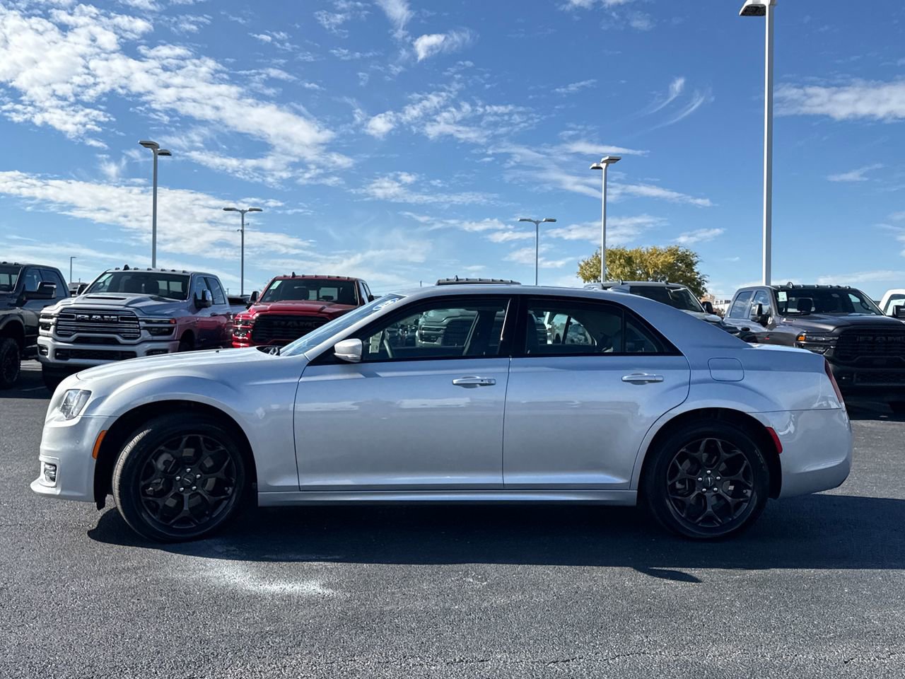 Used 2023 Chrysler 300 Touring L w/ Popular Equipment Group image 6