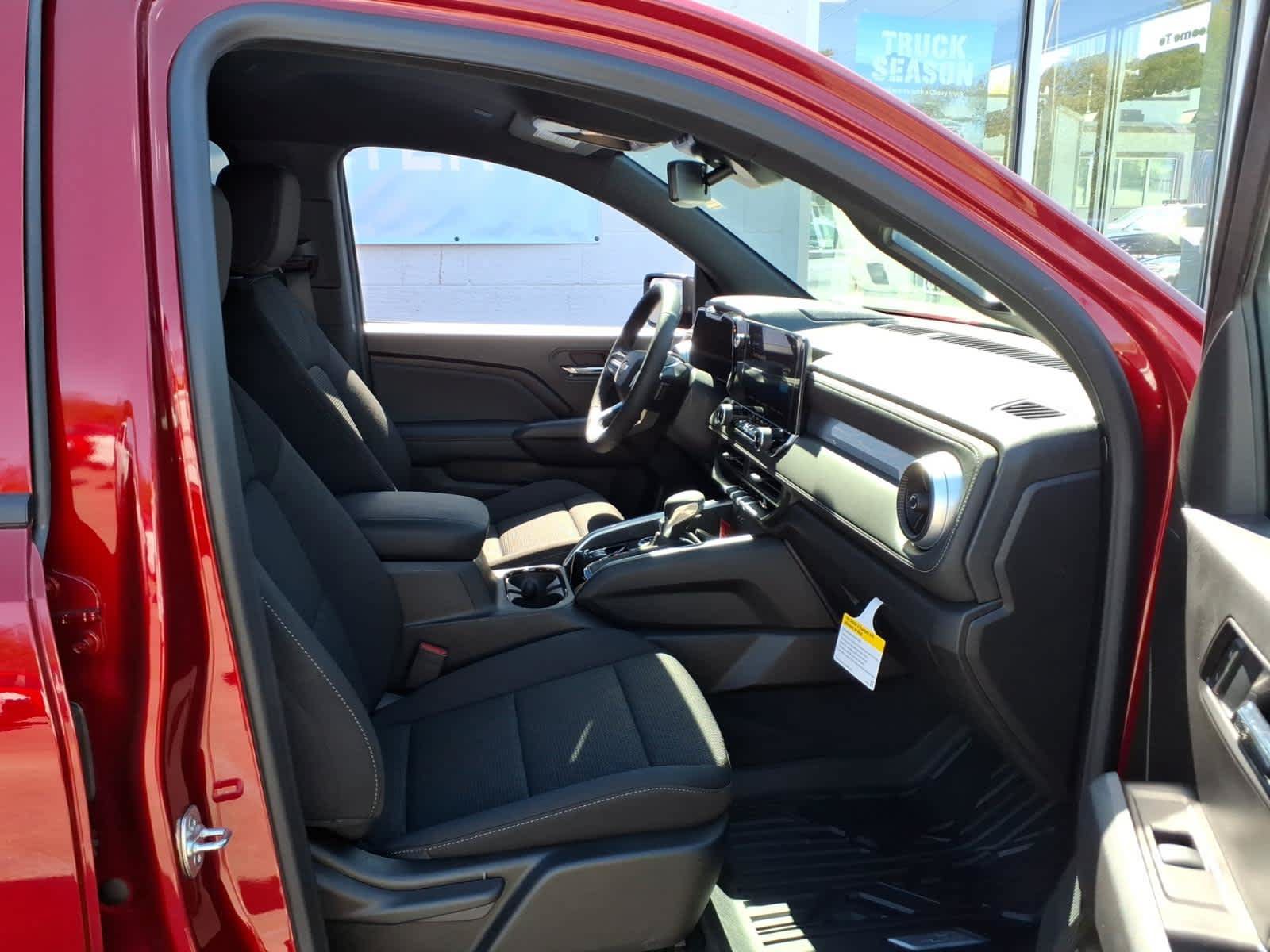 Used 2026 Chevrolet Colorado LT w/ Advanced Trailering Package AWD/4WD image 18