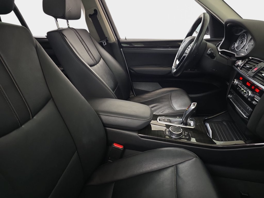 Used 2016 BMW X3 xDrive28d AWD/4WD image 10