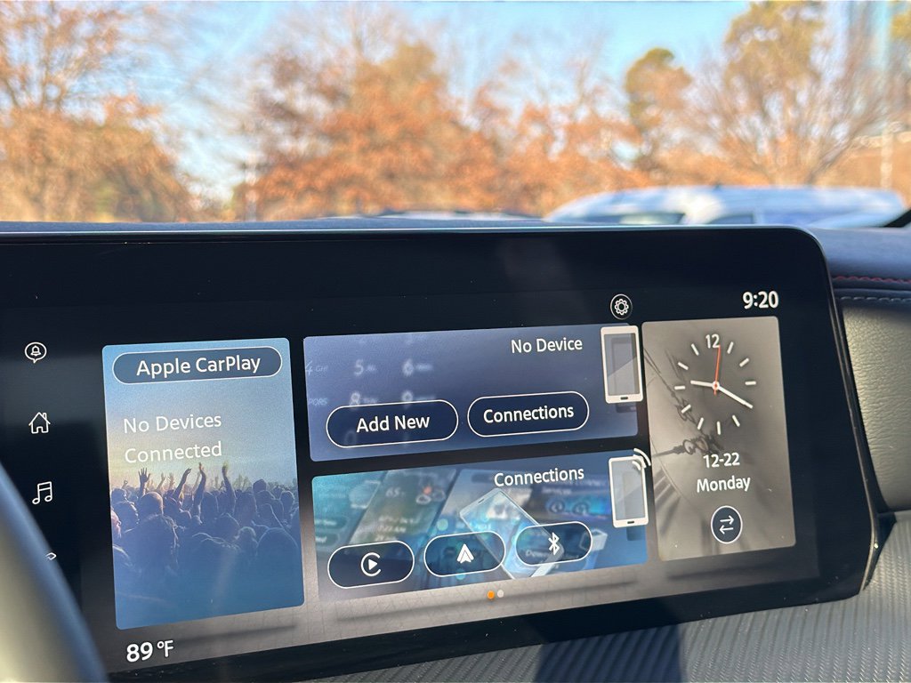 Certified 2025 Nissan Kicks SR image 23