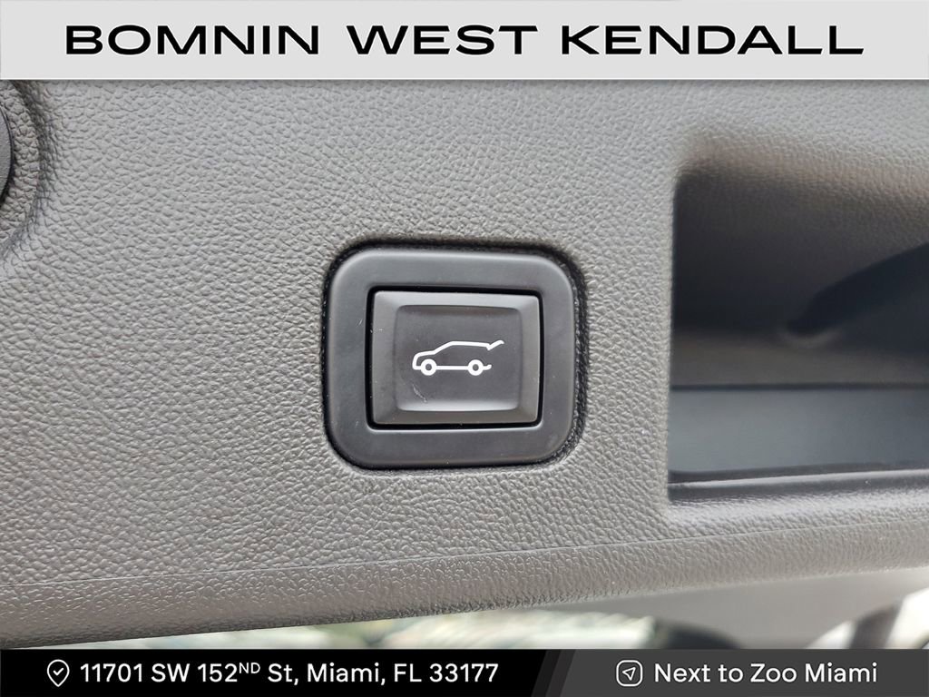 Used 2022 Chevrolet Equinox RS image 14