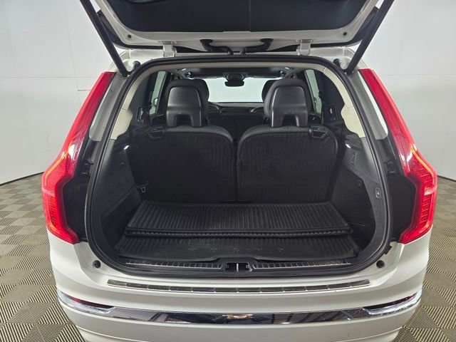 Used 2023 Volvo XC90 B6 Plus w/ Protection Package Premier image 18