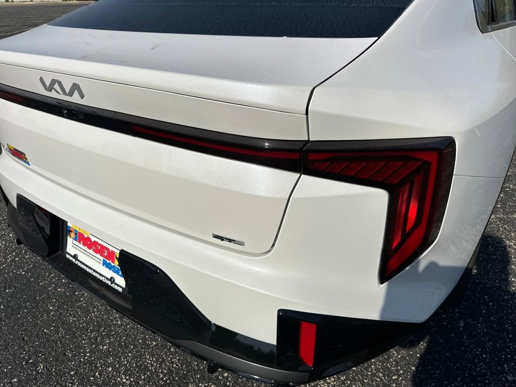New 2025 Kia K4 GT-Line image 37