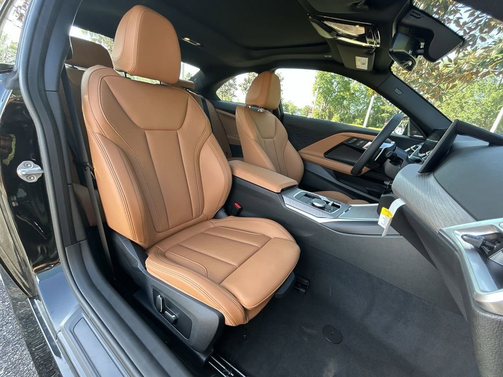 New 2025 BMW 230i Coupe w/ Convenience Package image 29