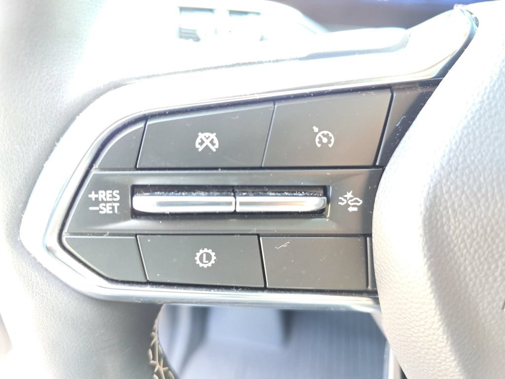 Used 2025 Chevrolet Traverse Z71 w/ Driver Confidence Package AWD/4WD image 19
