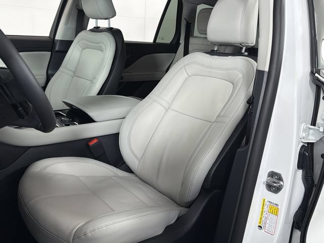New 2026 Lincoln Aviator Reserve RWD image 16