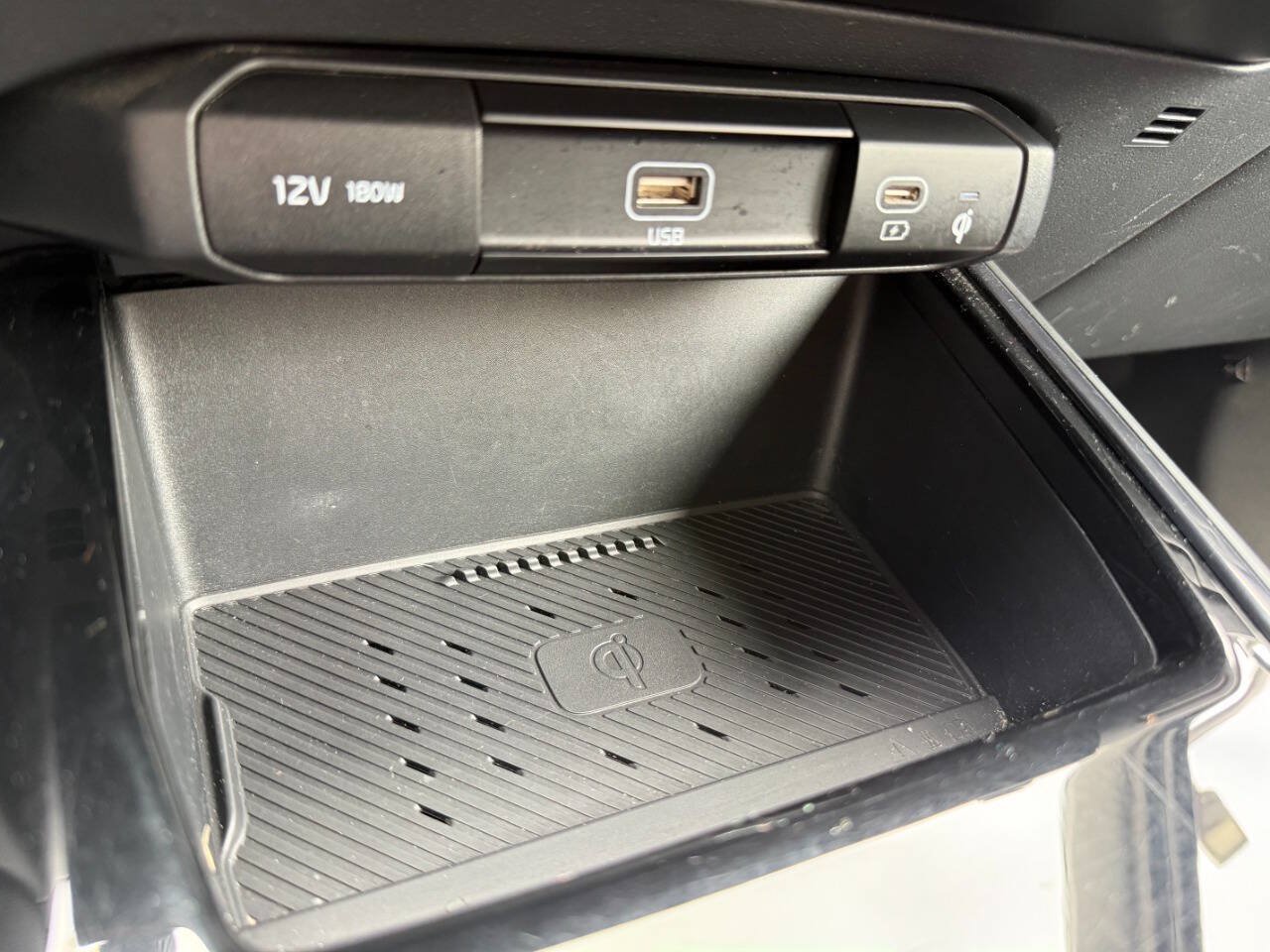 Used 2024 Kia Niro EX FWD image 37