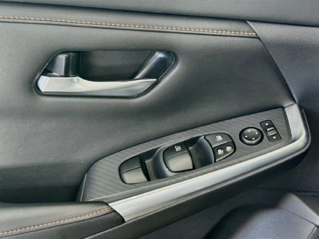 Used 2020 Nissan Sentra SR FWD image 23