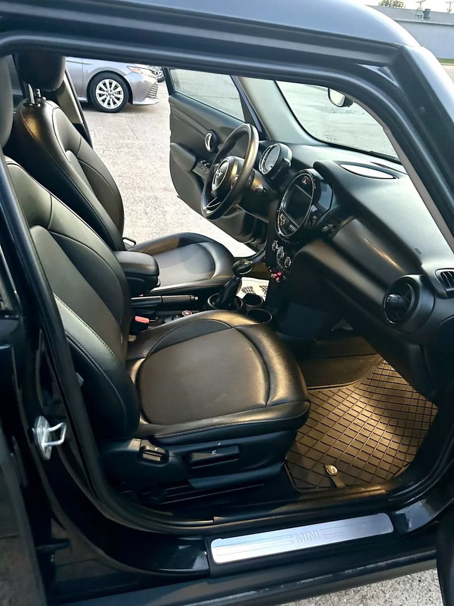 Used 2019 MINI Cooper 4-Door Hardtop FWD image 10