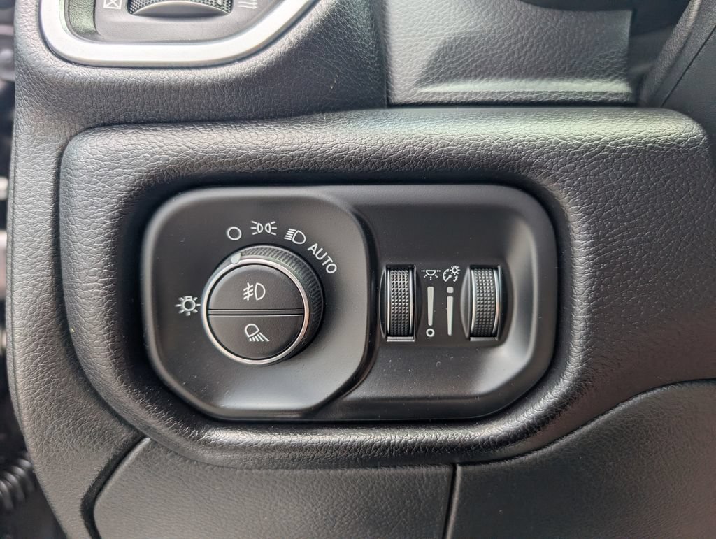 Used 2022 RAM 2500 Laramie AWD/4WD image 23