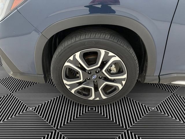 Used 2023 Subaru Ascent Limited image 9