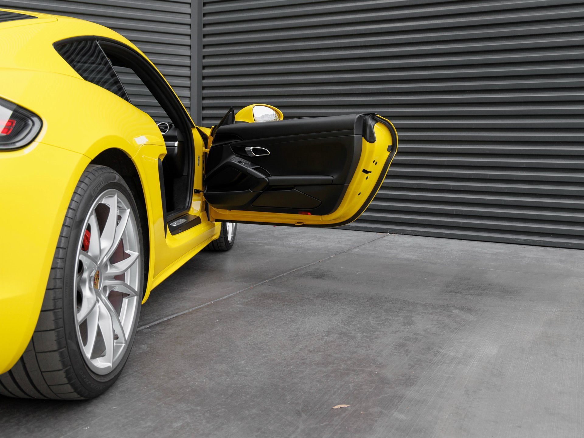 Used 2017 Porsche 718 Cayman image 31