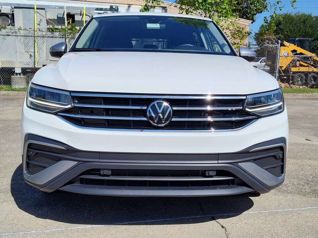 Used 2024 Volkswagen Tiguan Wolfsburg Edition image 15