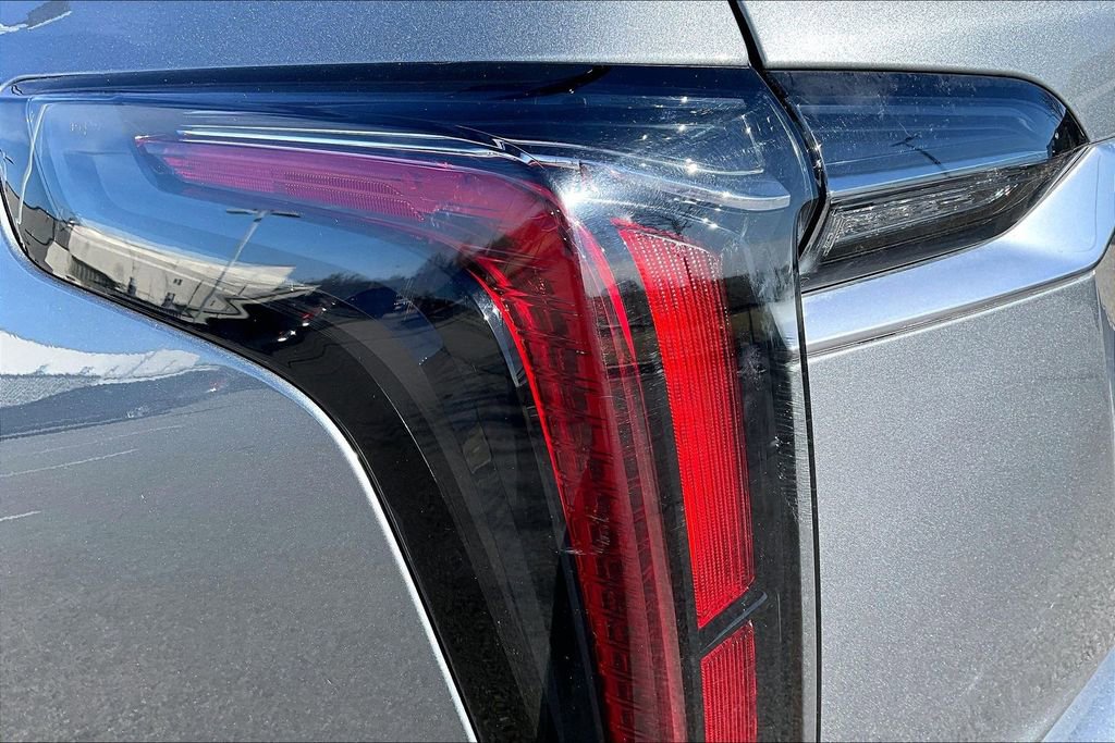 Certified 2023 Cadillac XT6 Sport w/ Technology Package image 33