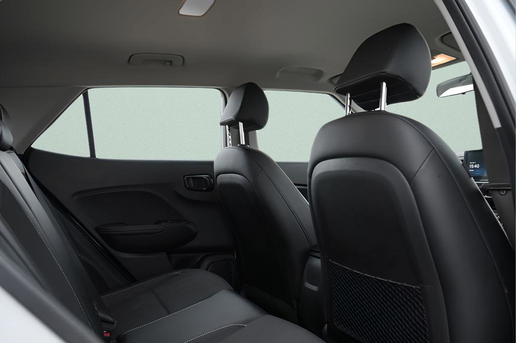 Certified 2023 Hyundai Venue Limited FWD image 14