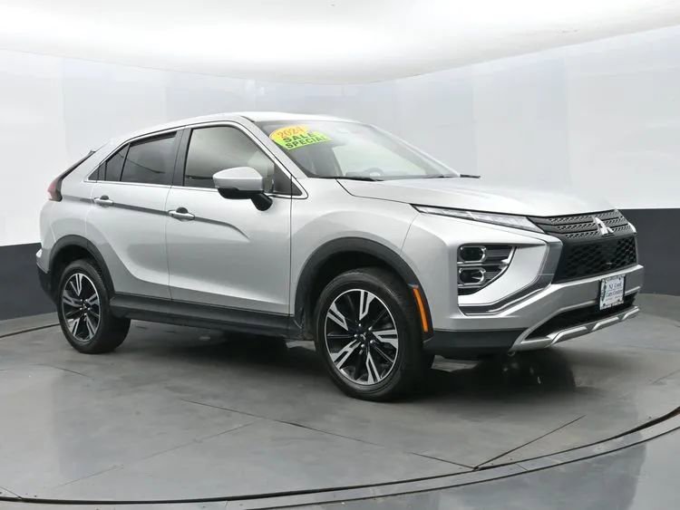 Used 2024 Mitsubishi Eclipse Cross SE AWD/4WD image 2
