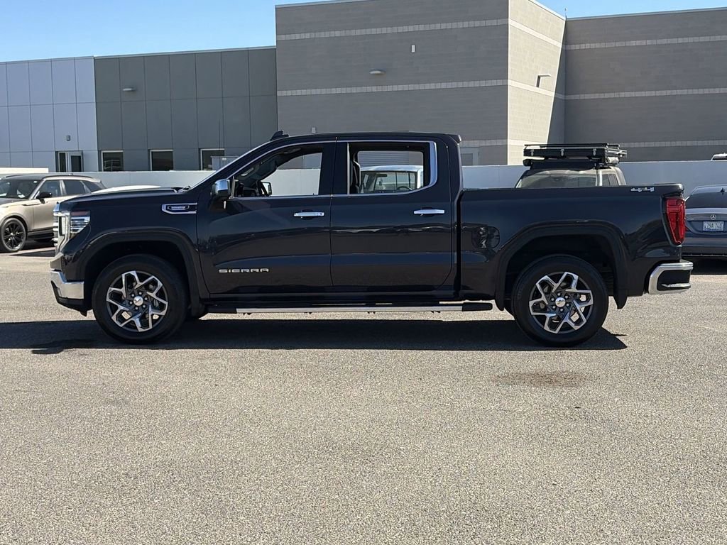Used 2025 GMC Sierra 1500 SLT w/ SLT Premium Package image 31