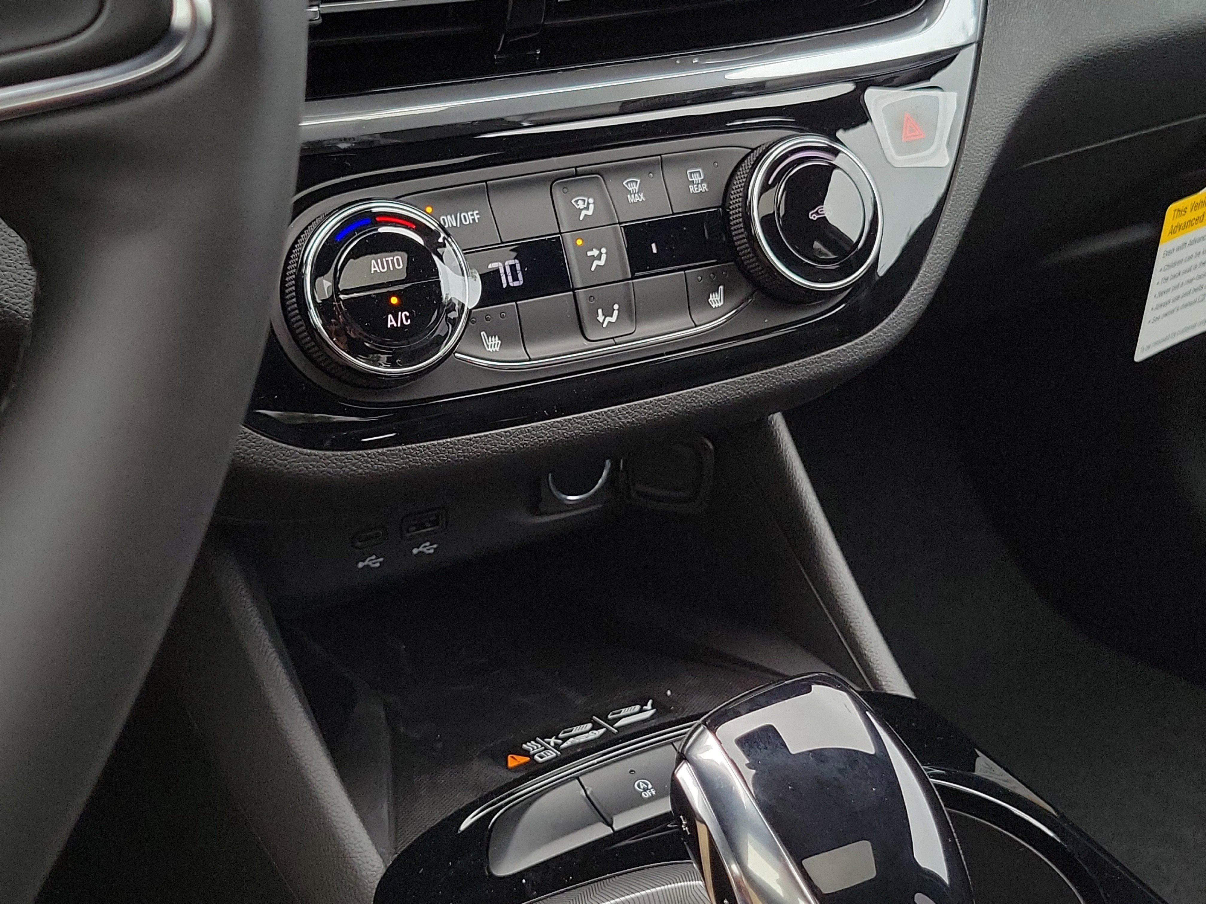 New 2026 Buick Envista Sport Touring image 30