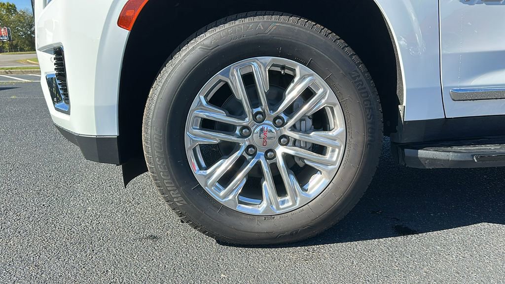 Used 2022 GMC Yukon SLT w/ SLT Premium Package image 14