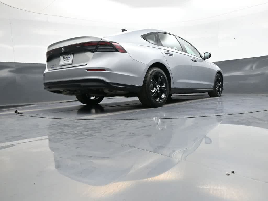 Certified 2025 Honda Accord SE image 36
