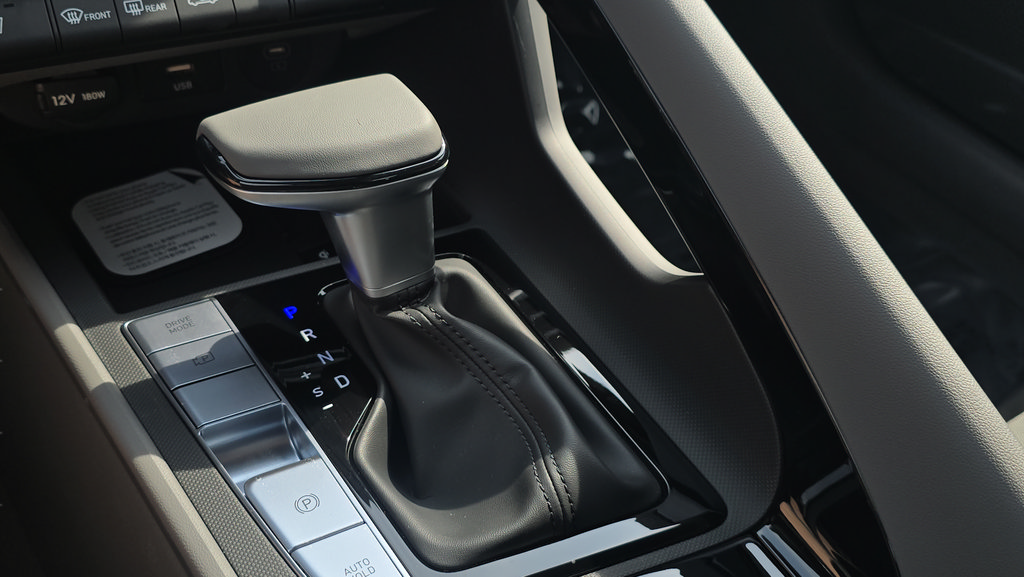 New 2026 Hyundai Elantra SEL Sport Premium FWD image 22