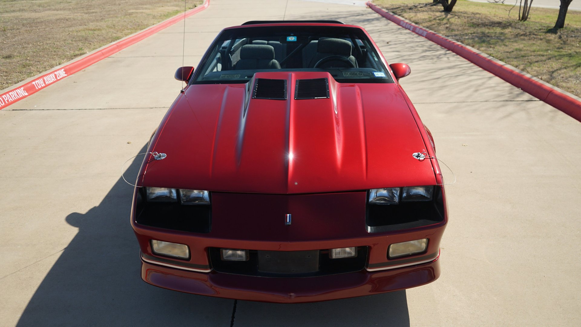 Used 1990 Chevrolet Camaro IROC-Z RWD image 23