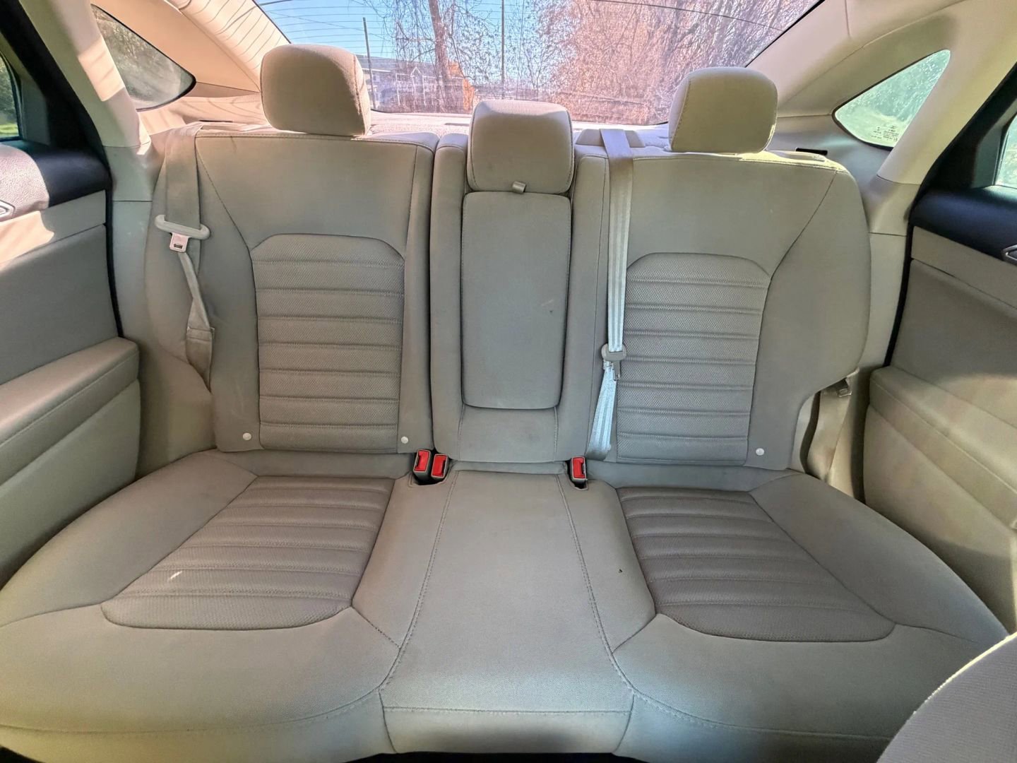 Used 2019 Ford Fusion SE image 27