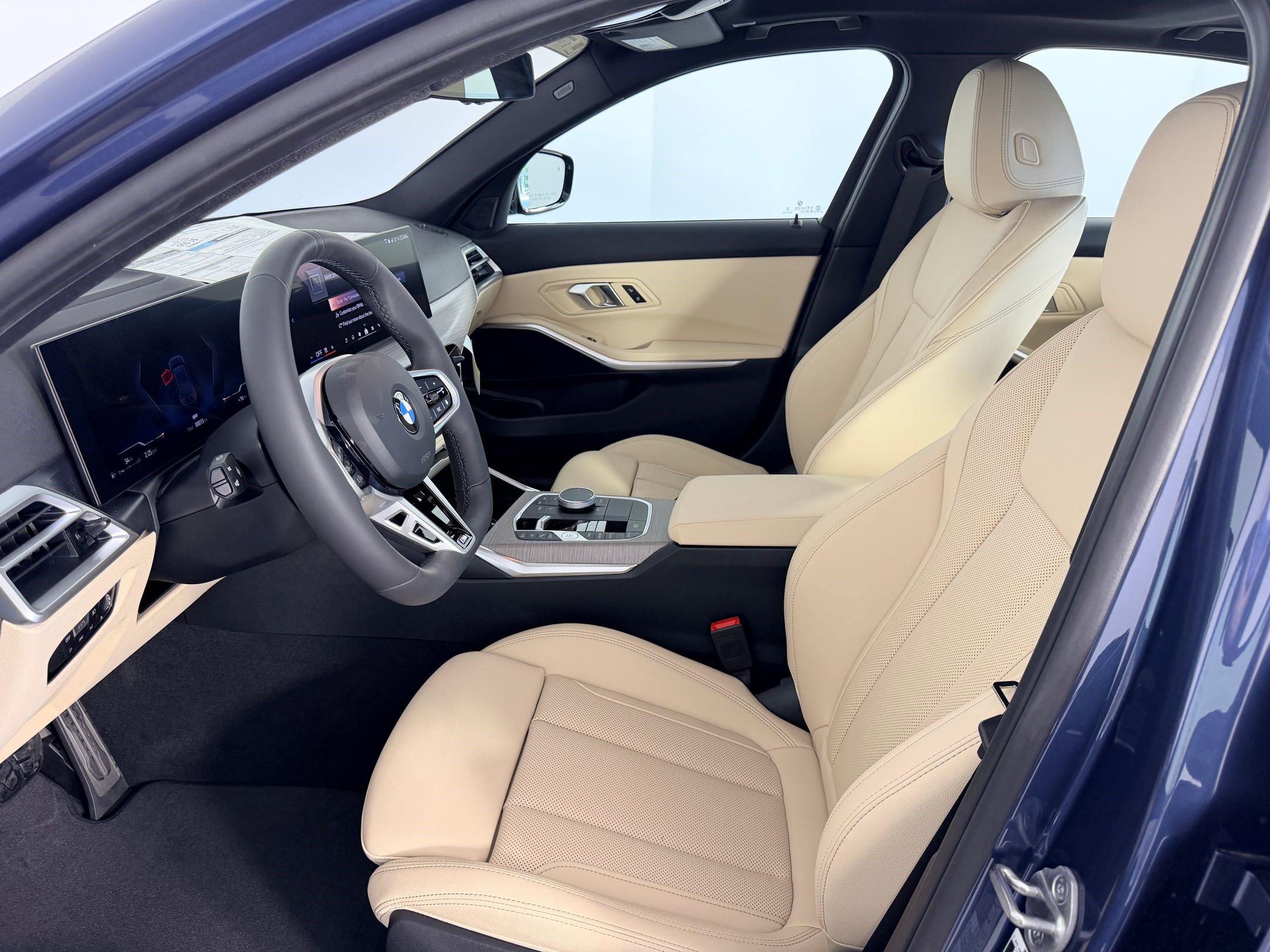 New 2026 BMW 330i Sedan w/ M Sport Package RWD image 24