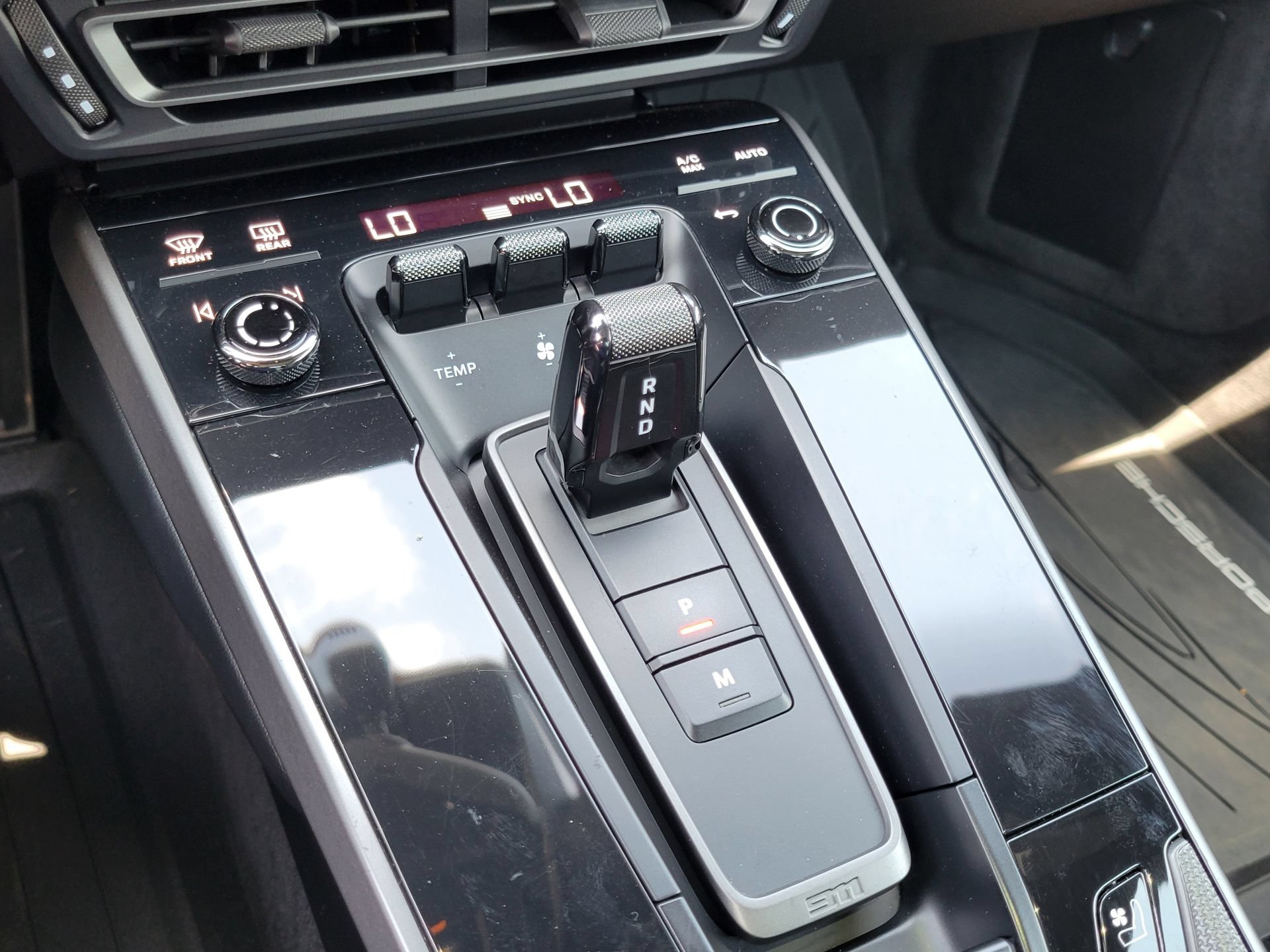 Certified 2021 Porsche 911 Carrera 4S AWD/4WD image 21