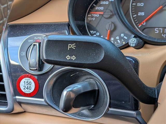 Used 2015 Porsche Panamera 4 image 9