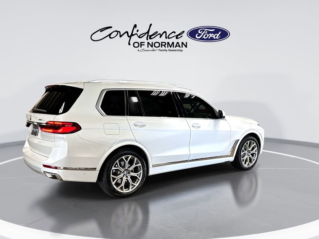 Used 2023 BMW X7 xDrive40i w/ Executive Package image 9
