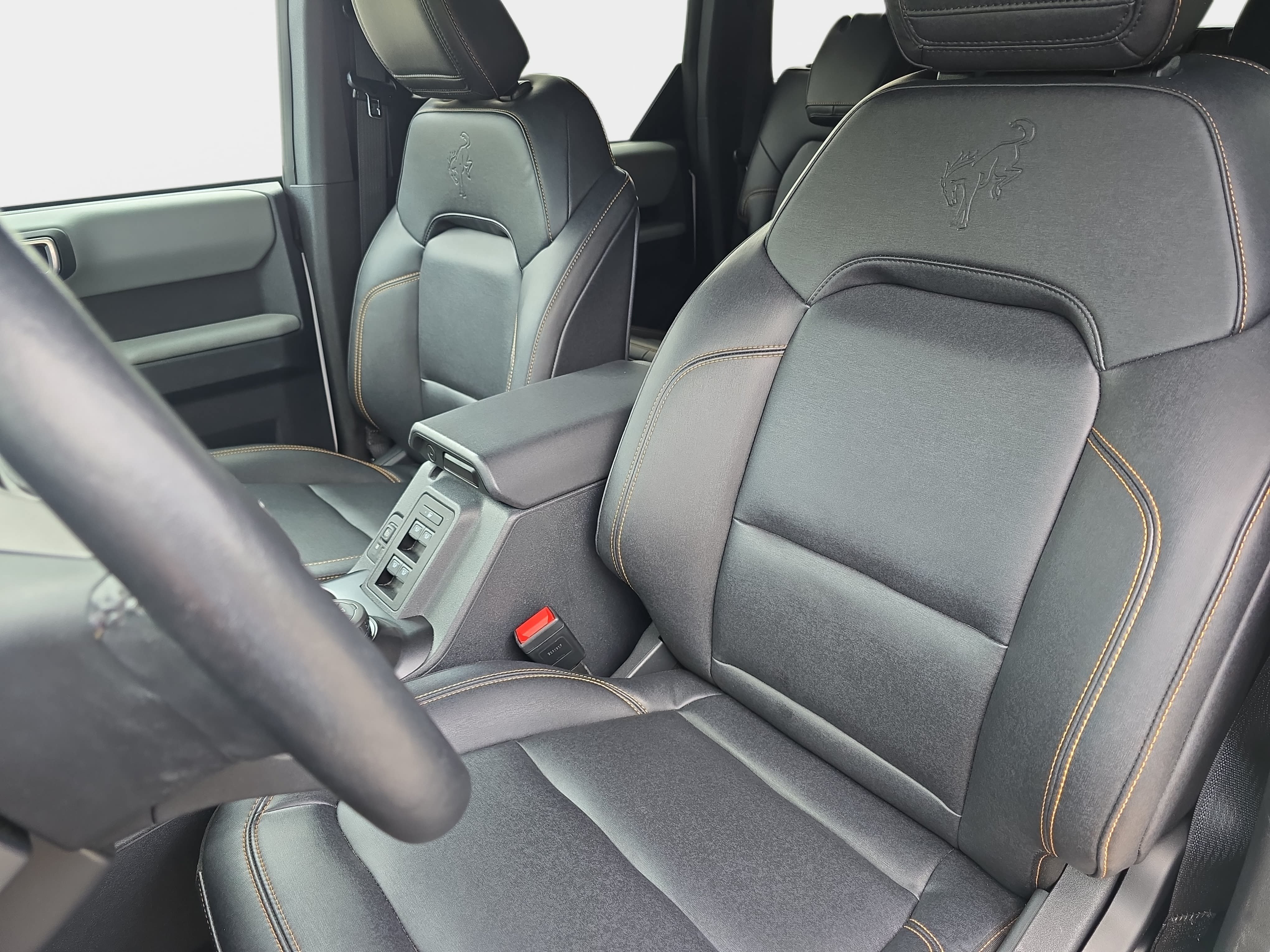 Used 2023 Ford Bronco Badlands AWD/4WD image 13